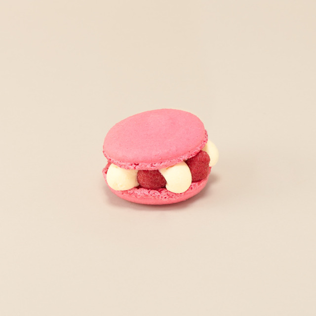 Macaron framboise à partager